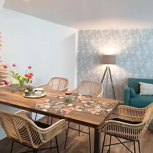 Situé Dans L'hyper Centre D'auray Appartement