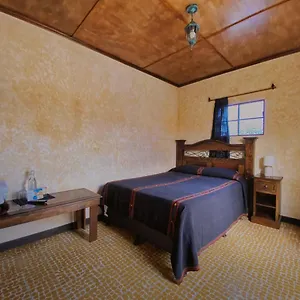 Maya Ik' Hotel Antigua