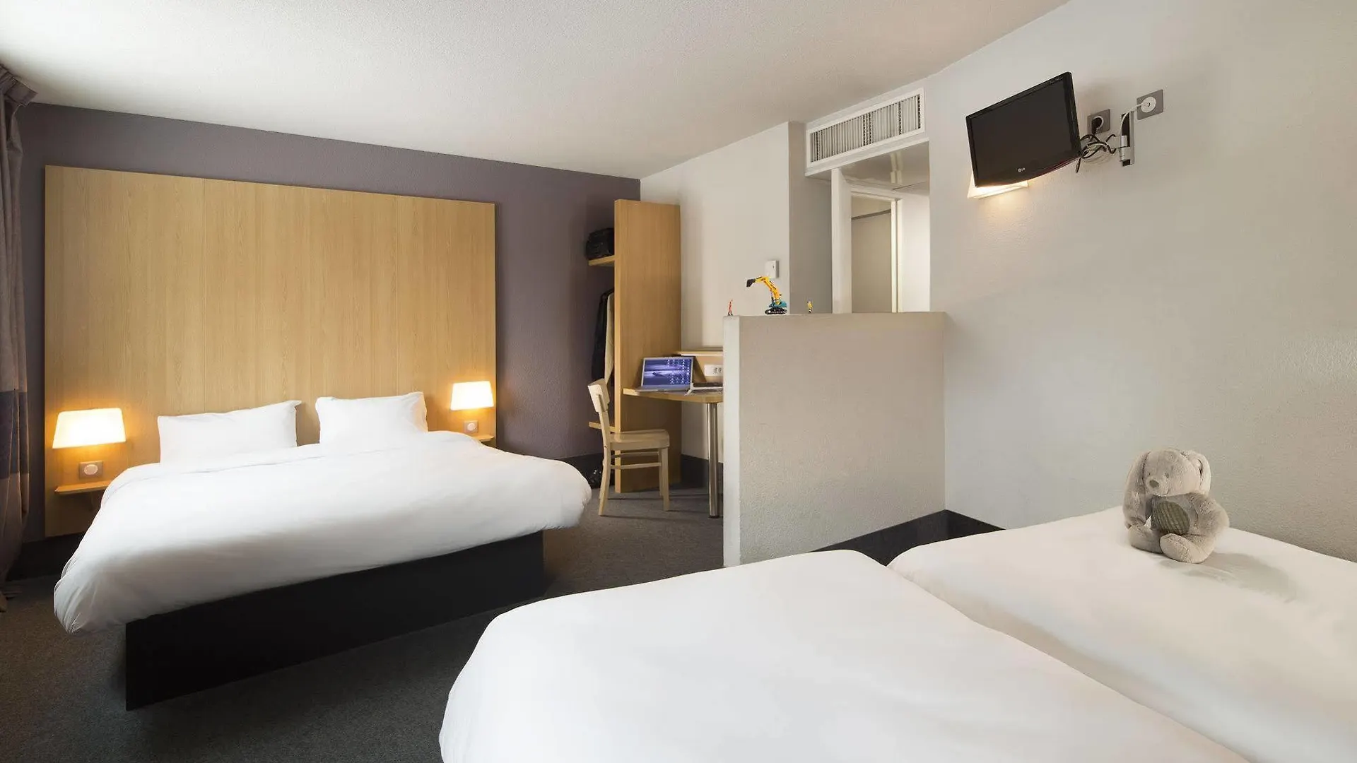 B&B Hotel Auray Carnac 2*,